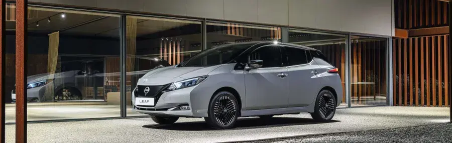 2022 Nissan LEAF 